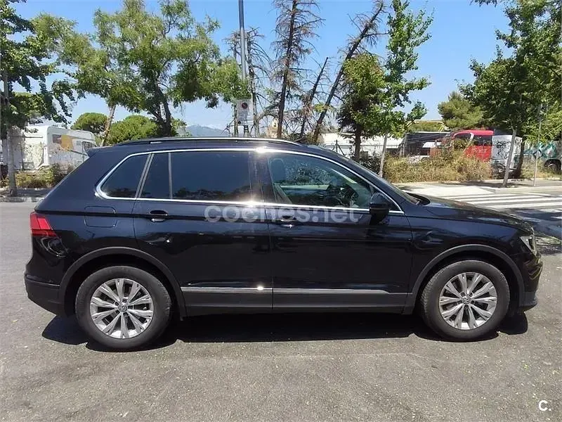 Usado VW Tiguan Sportline 150 CV (110 kW) 2018 Negro SUV