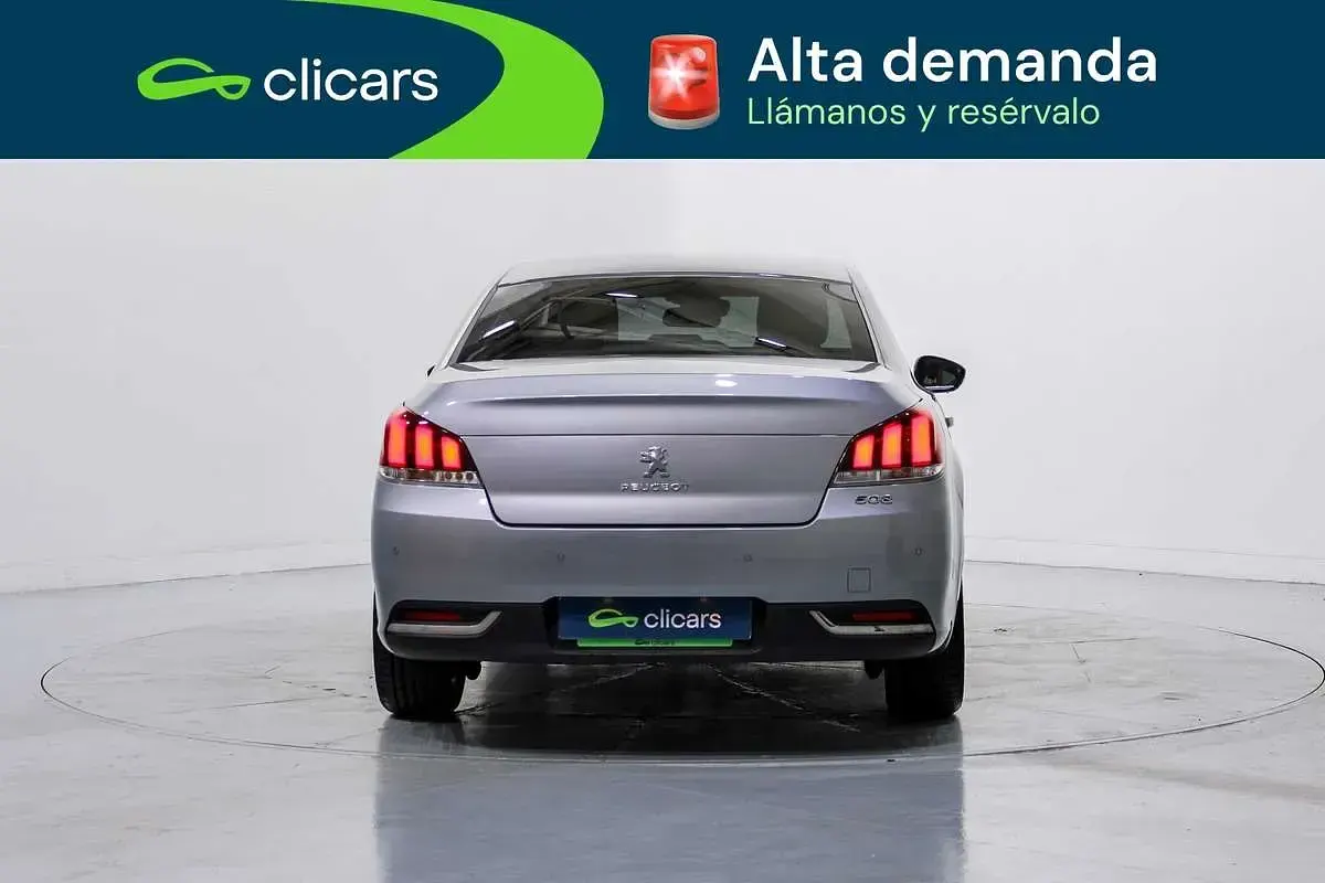 Usado Peugeot 508 Allure 120 CV (88 kW) 2017 Gris Berlina
