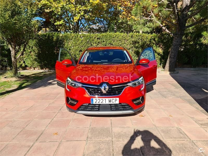 Usado Renault Arkana Equilibre 140 CV (102 kW) 2022 Rojo SUV