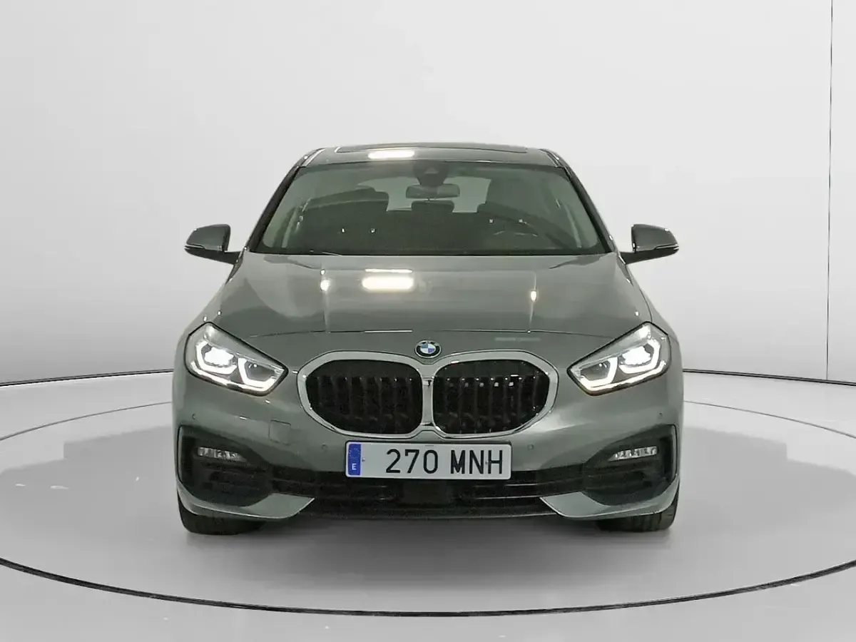 Usado BMW 118 Performance 136 CV (100 kW) 2024 Gris / plata Utilitario