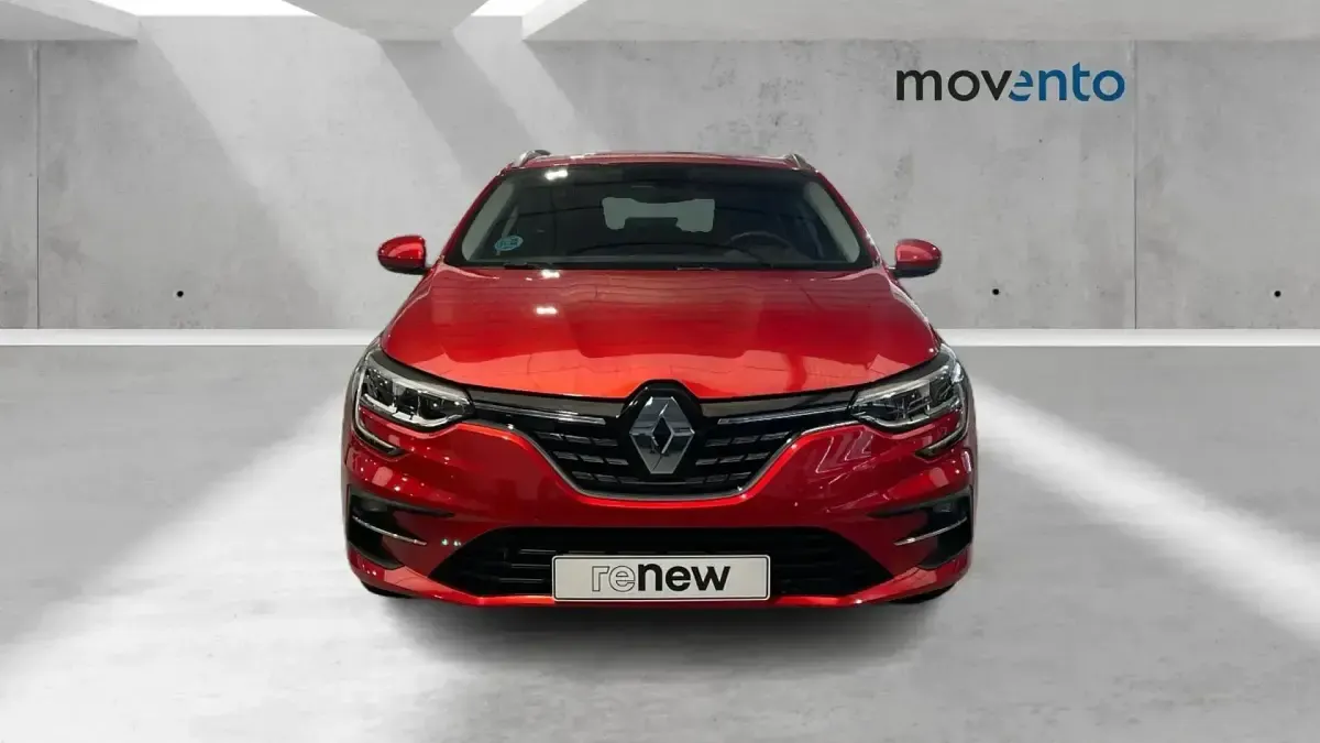 Usado Renault Mégane GrandTour Techno 115 CV (84 kW) 2023 Rojo Familiar