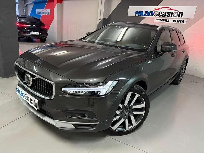 Gris Usado 2021 Volvo V90 CC Pro Familiar | 47.990 € - Imagen 1/4