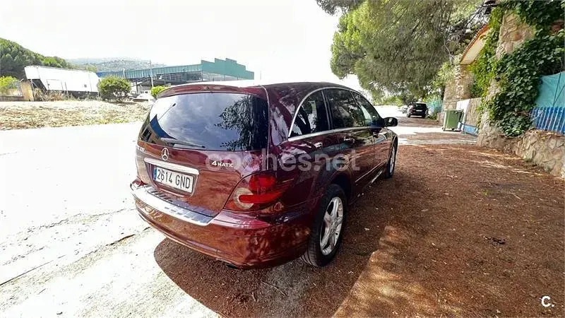 Usado Mercedes R320 224 CV (164 kW) 2009 Granate Familiar