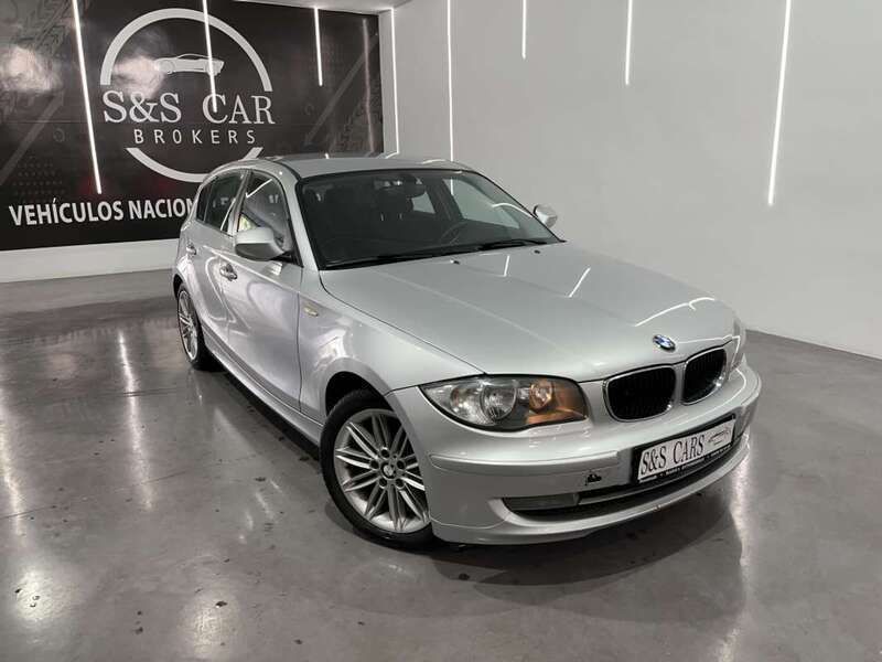 Gris / plata Usado 2011 BMW 118 Utilitario | 9000 € (Buen precio) - Imagen 1/4