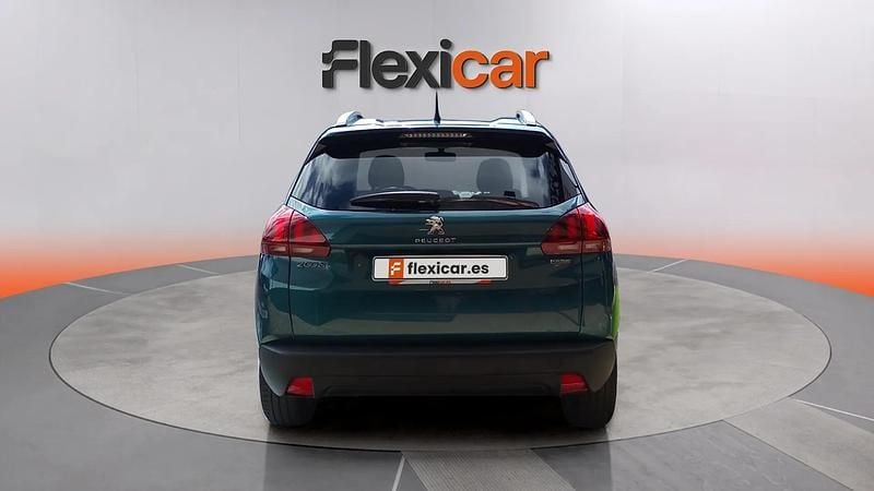 Usado Peugeot 2008 Style 82 CV (60 kW) 2017 Verde SUV