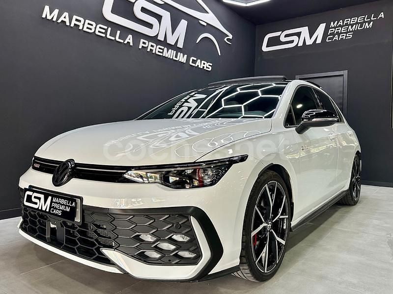Blanco Usado 2024 VW Golf GTI Berlina | 49.990 € - Imagen 1/4