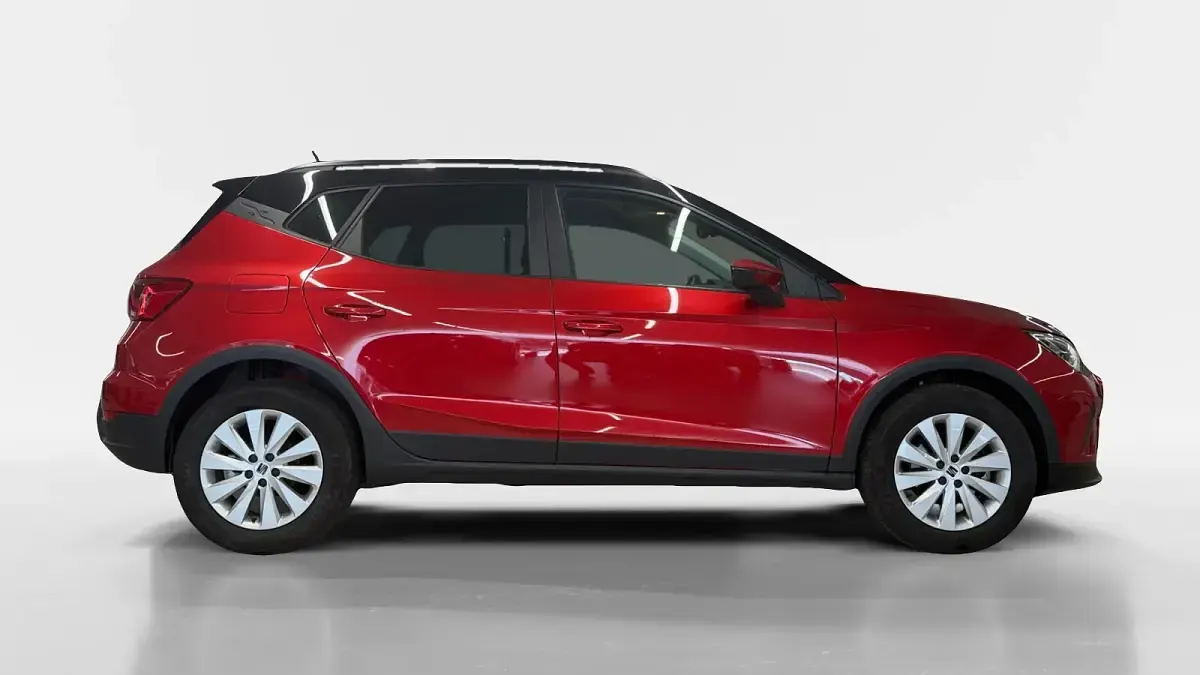 Usado Seat Arona Style 115 CV (84 kW) 2025 Negro SUV