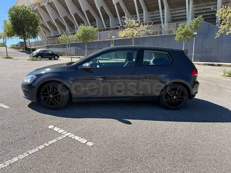 Usado VW Golf VII Edition 105 CV (77 kW) 2014 Gris / plata Berlina
