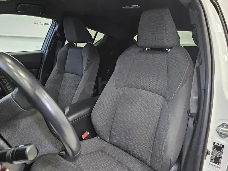 Usado Toyota C-HR Advance 122 CV (89 kW) 2019 Blanco SUV
