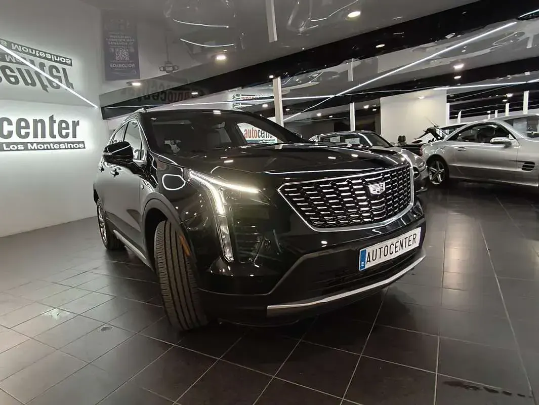Usado Cadillac XT4 230 CV (169 kW) 2021 Negro SUV