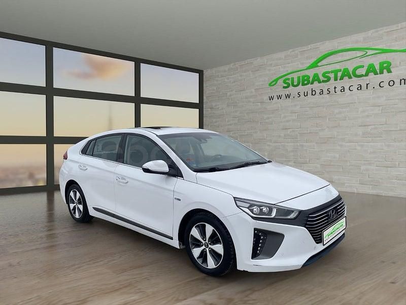Usado Hyundai Ioniq Style 141 CV (103 kW) 2018 Blanco Utilitario