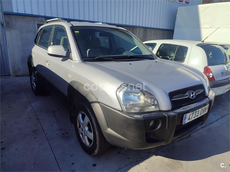 Usado Hyundai Tucson Comfort 112 CV (82 kW) 2005 Gris / plata SUV