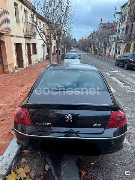 Usado Peugeot 407 137 CV (100 kW) 2005 Negro Berlina