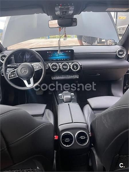 Negro Usado 2019 Mercedes CLA220 Shooting Brake Familiar | 23.000 € - Imagen 1/4