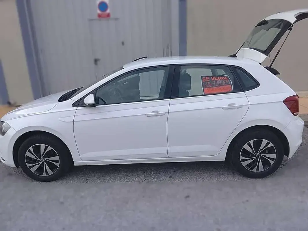 Usado VW Polo Advance 75 CV (55 kW) 2020 Blanco Utilitario