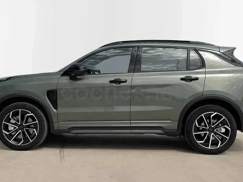 Usado Lynk & Co 01 276 CV (202 kW) 2026 Verde SUV