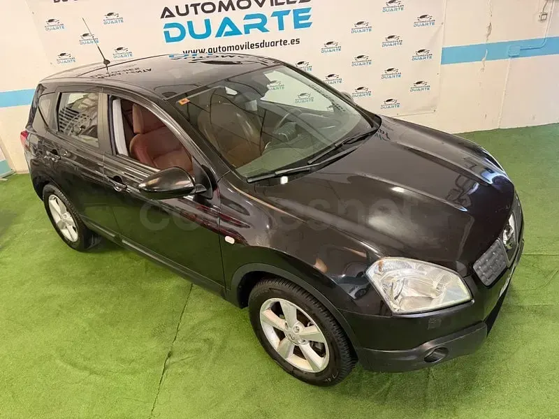Usado Nissan Qashqai Tekna 140 CV (102 kW) 2008 Negro SUV
