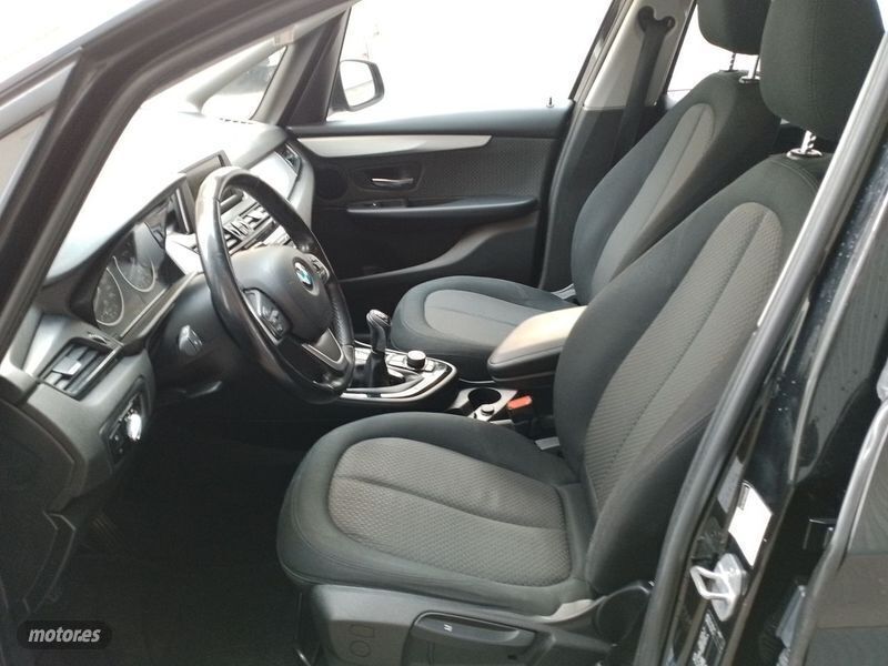 Usado BMW 218 204 CV (150 kW) 2016 Negro Familiar