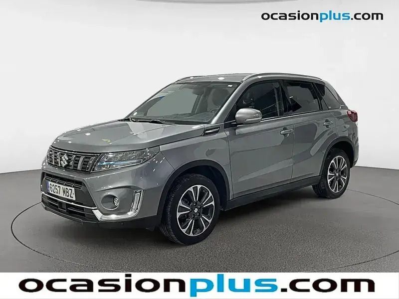 Gris plata Usado 2022 Suzuki Vitara GLX SUV | 18.991 € (Precio justo) - Imagen 1/4