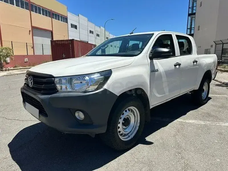 Usado Toyota HiLux 150 CV (110 kW) 2019 Blanco Pickup/Camioneta