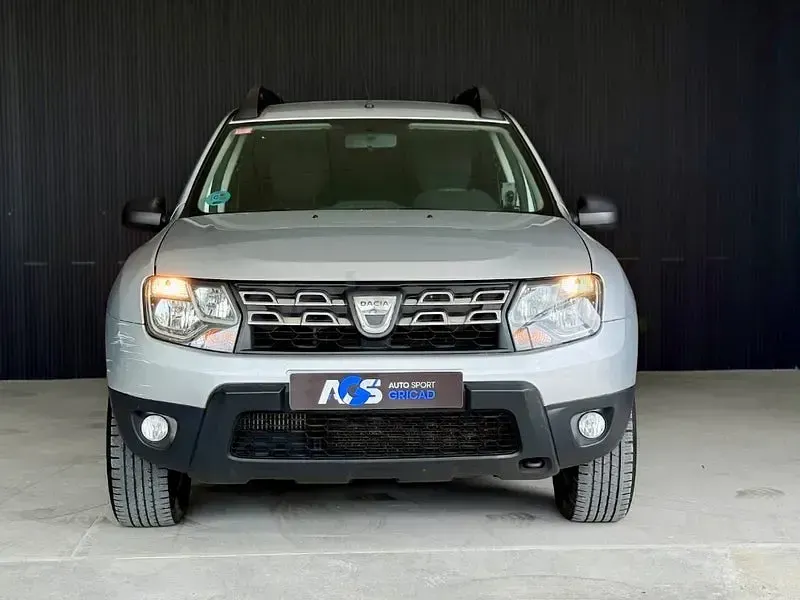 Usado Dacia Duster Ambiance 109 CV (80 kW) 2016 Gris / plata SUV