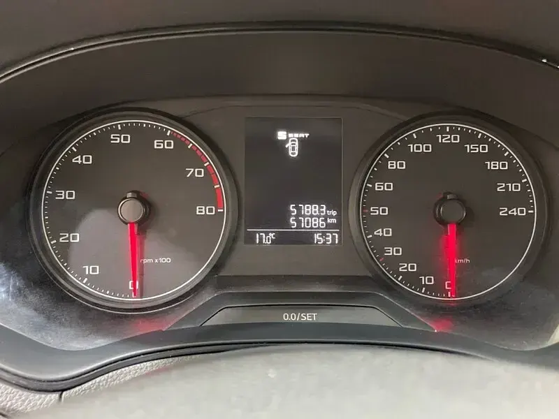 Usado Seat Ibiza Reference 80 CV (58 kW) 2019 Blanco Utilitario
