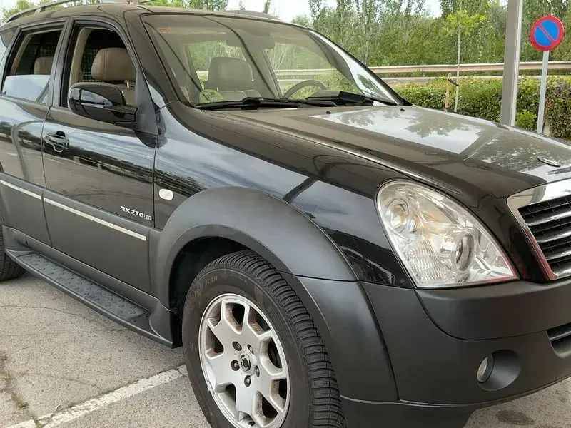 Usado SsangYong Rexton II Limited 186 CV (136 kW) 2007 Negro SUV