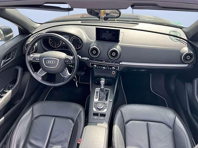 Usado Audi A3 Cabriolet Attraction 150 CV (110 kW) 2015 Negro Descapotable