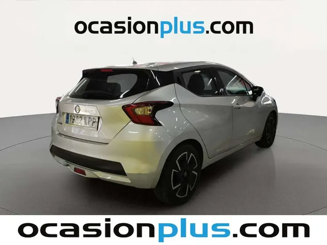 Usado Nissan Micra Acenta 92 CV (67 kW) 2021 Plateado Utilitario