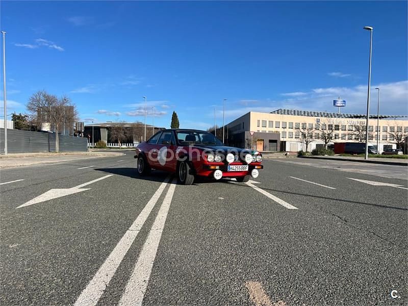 Usado Lancia Delta 193 CV (141 kW) 2000 Rojo Utilitario