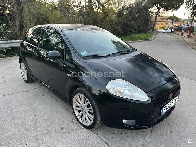 Usado Fiat Grande Punto Sport 130 CV (95 kW) 2007 Negro Utilitario