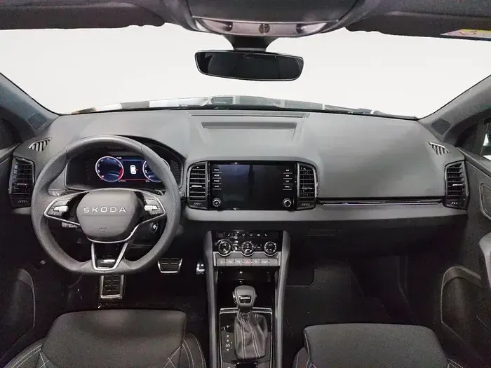 Nuevo Skoda Karoq SportLine 150 CV (110 kW) 2025 Negro SUV