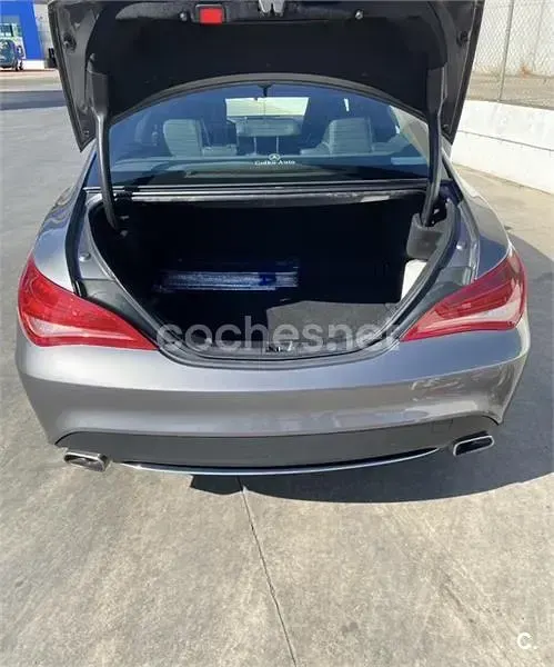 Usado Mercedes CLA220 170 CV (125 kW) 2013 Gris / plata Berlina