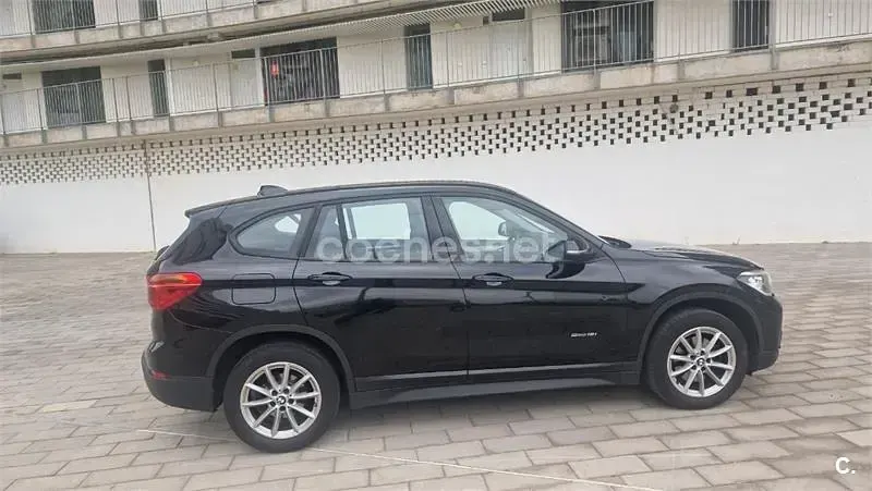 Usado BMW X1 136 CV (100 kW) 2017 Negro SUV
