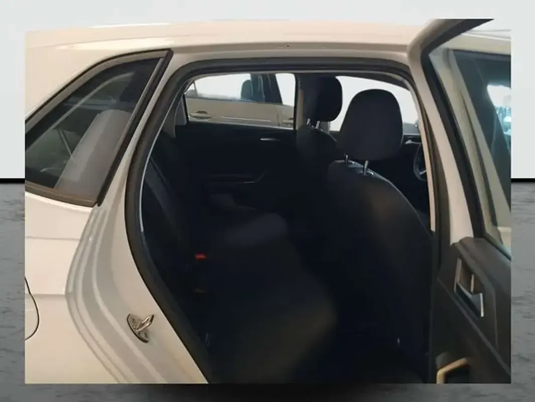 Usado VW Polo Trendline 95 CV (69 kW) 2022 Blanco Utilitario