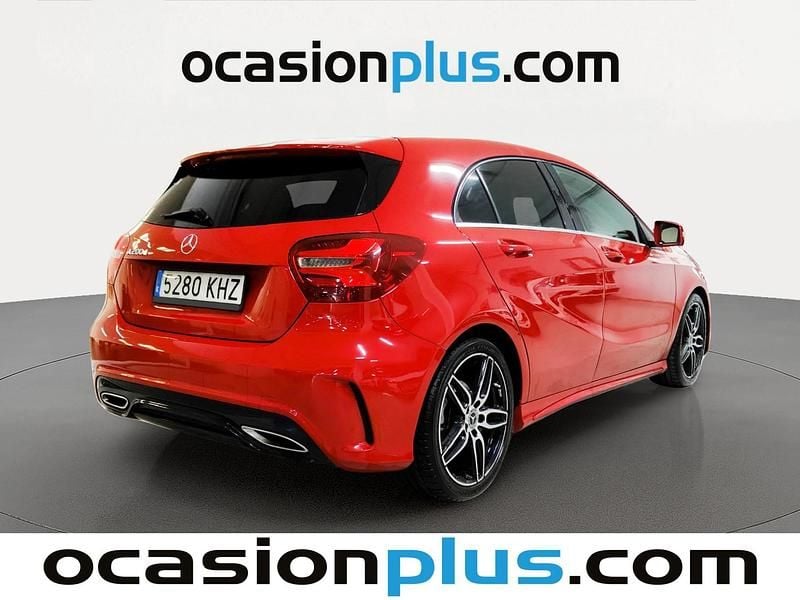 Usado Mercedes A200 AMG 136 CV (100 kW) 2018 Rojo Utilitario