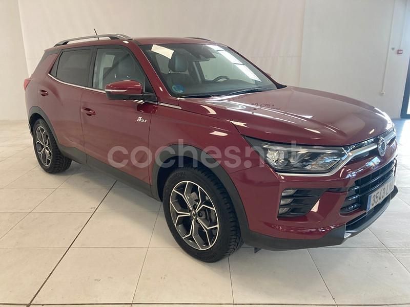 Usado Ssangyong (KGM) Korando 149 CV (109 kW) 2021 Rojo SUV