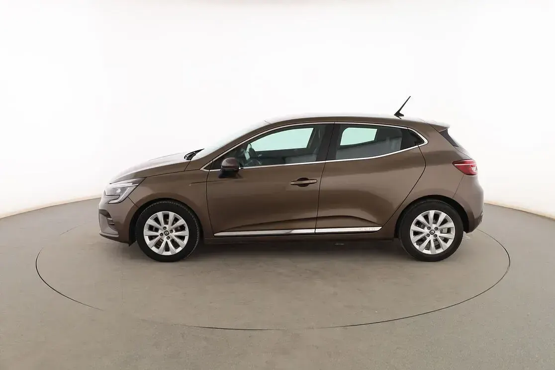 Usado Renault Clio Zen 91 CV (66 kW) 2021 Marrón Utilitario