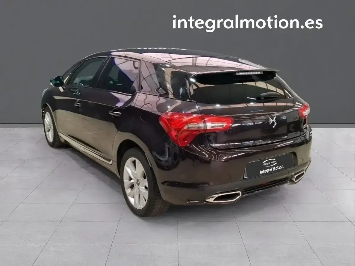 Usado DS Automobiles DS5 Style 119 CV (87 kW) 2017 Negro Utilitario