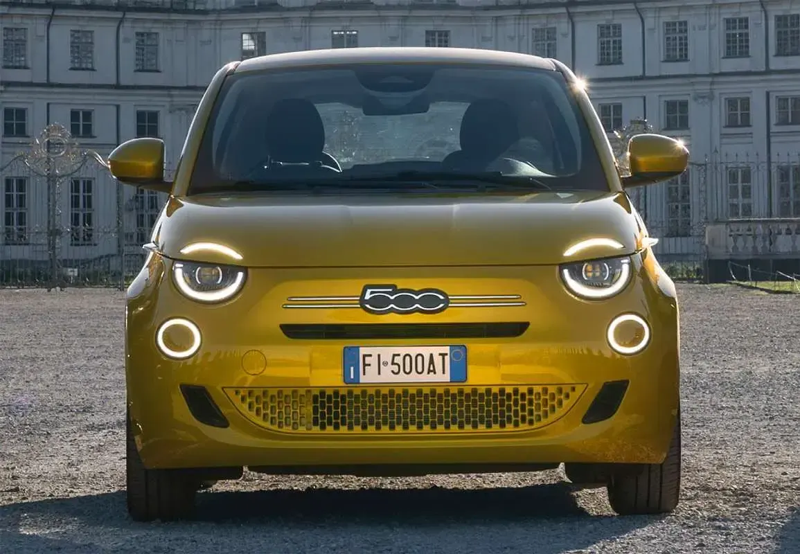 Usado Fiat 500 Dolcevita 71 CV (52 kW) 2023 Blanco Utilitario