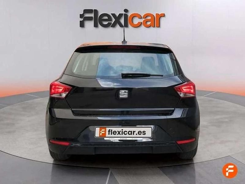 Usado Seat Ibiza Style 116 CV (85 kW) 2021 Negro Utilitario