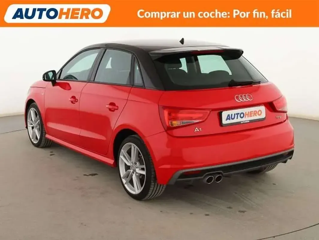 Usado Audi A1 Attraction 125 CV (91 kW) 2016 Rojo Utilitario