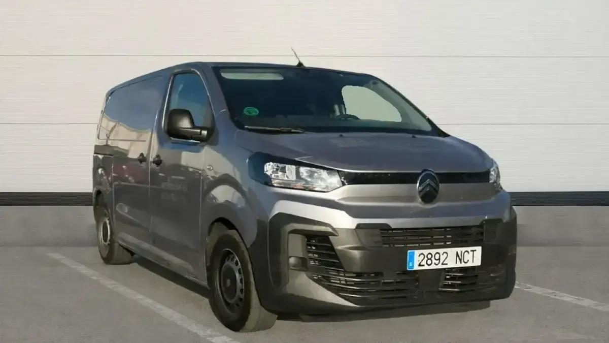 Käytetty Citroën Jumpy 120 HP (88 kW) 2025 Harmaa Tila-auto