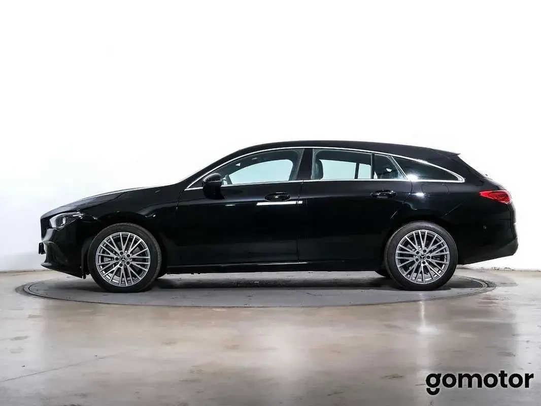 Usado Mercedes CLA250 218 CV (160 kW) 2023 Negro Coupe