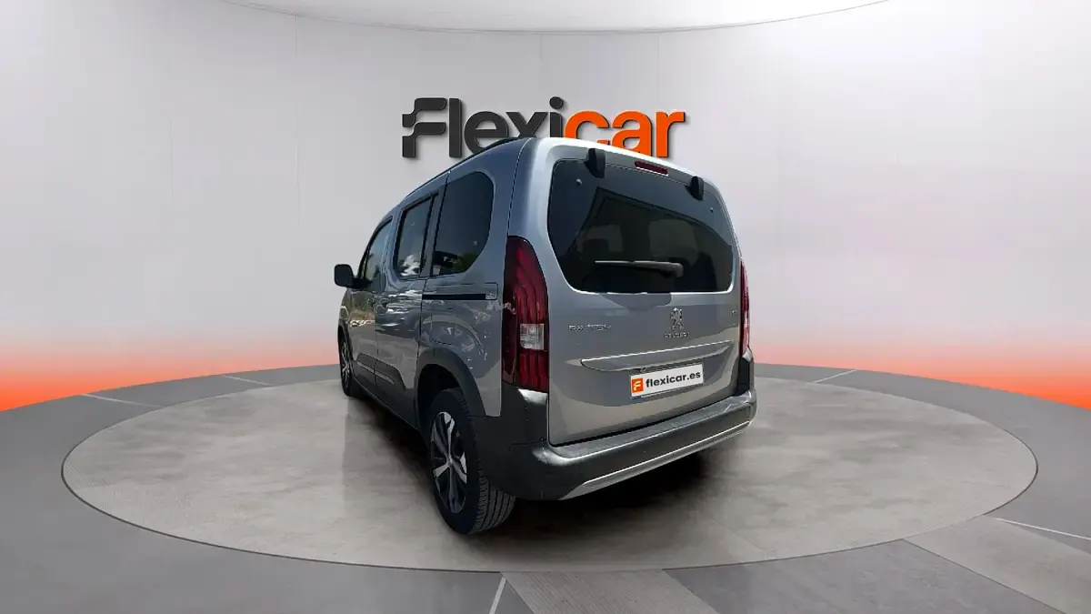 Usado Peugeot Rifter GTi 102 CV (75 kW) 2023 Gris Monovolumen