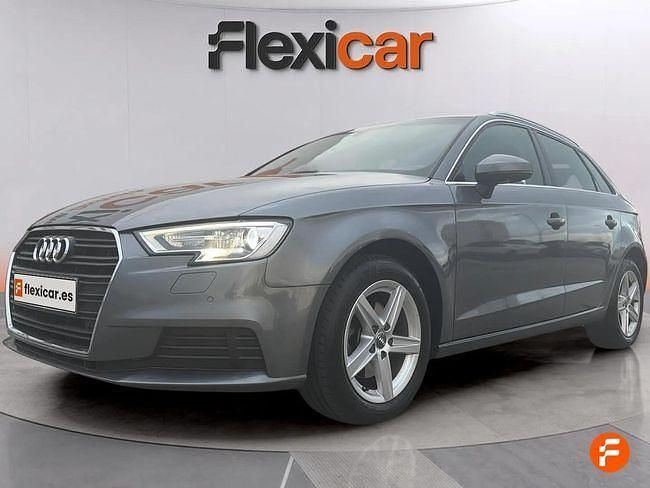 Usado Audi A3 150 CV (110 kW) 2017 Gris Berlina