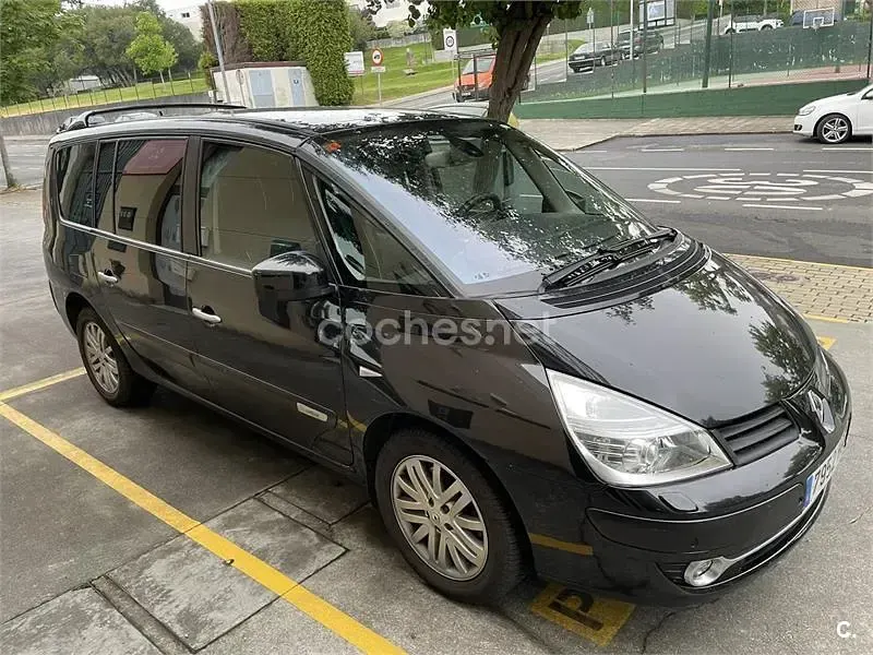 Usado Renault Grand Espace Initiale 175 CV (128 kW) 2011 Negro Monovolumen
