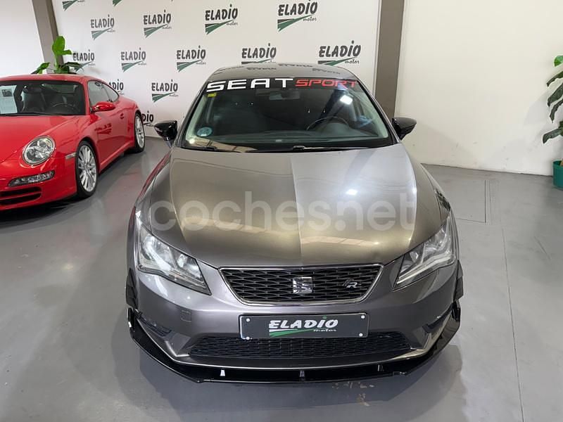 Usado Seat Leon FR 150 CV (110 kW) 2020 Gris / plata Berlina