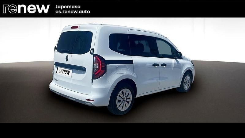 Usado Renault Kangoo 95 CV (69 kW) 2025 Blanco Monovolumen