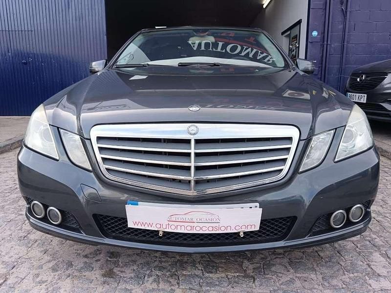 Usado Mercedes E220 Avantgarde 170 CV (125 kW) 2011 Gris Berlina